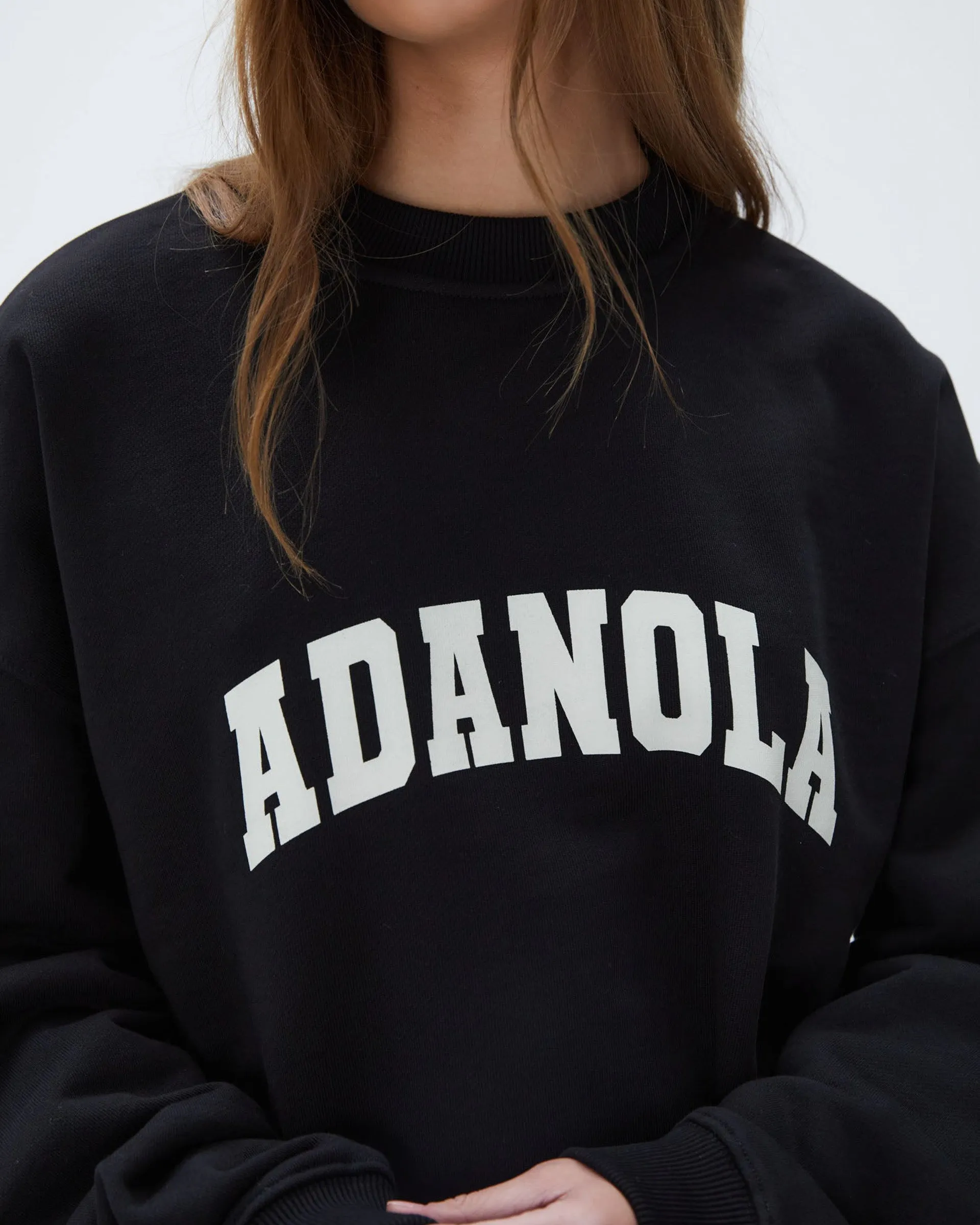 Outdoor Minimal Varsity Oversized Sweatshirt - Black