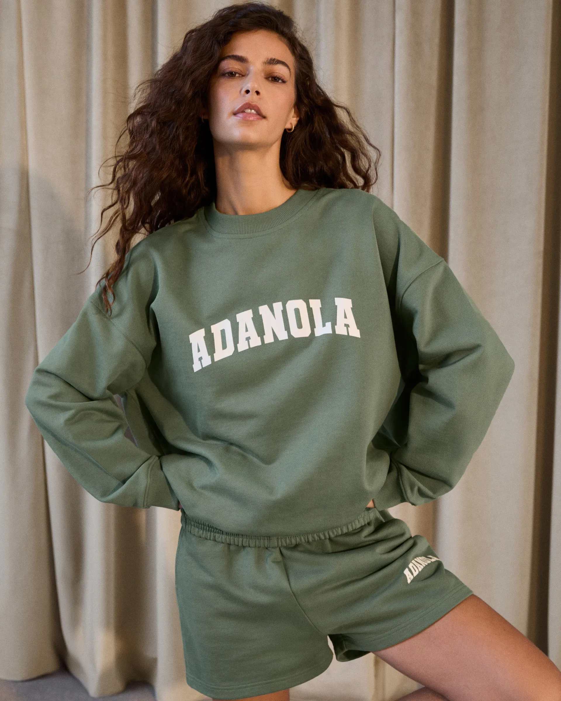 Varsity Oversized Sweatshirt - Eden Green/Marshmallow White Relaxed Look goes with jeans