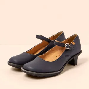 confident look Women's Igusa Wax Nappa Shoes In Ocean