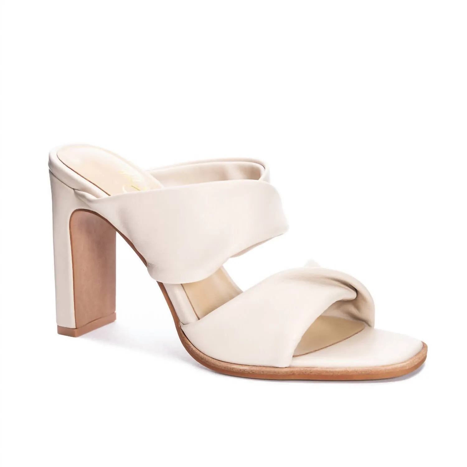 Moisture wicking Women's Leven Dress Slide In White