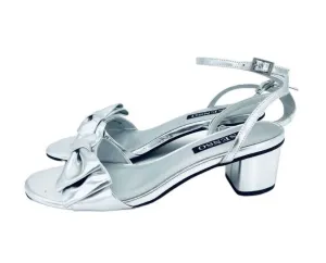 Women's Metallic Bow Patent Leather Heels In Silver Elastic Strap