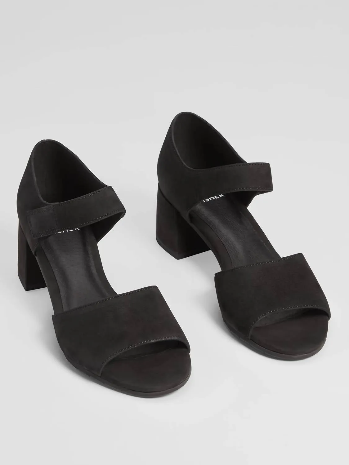 Women's Tumbled Nubuck Heels In Black Easy to Wear