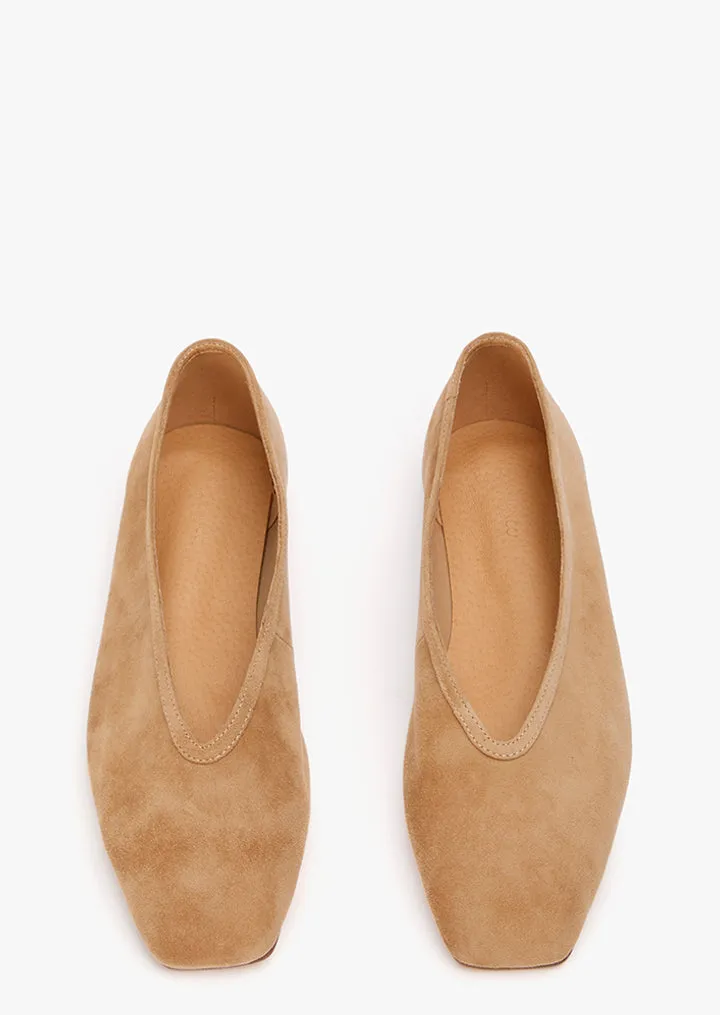 Bianca Wheat Suede Daily Walk